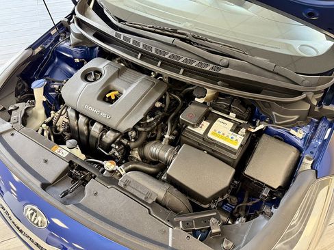 Used 2018 Kia Forte S w/ S Technology Plus Package FWD image 18