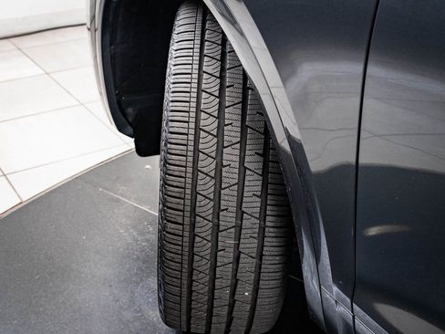 Certified 2025 Audi Q5 2.0T Premium Plus w/ Premium Plus Package image 39