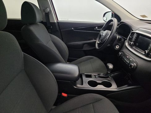 Used 2019 Kia Sorento FWD image 21