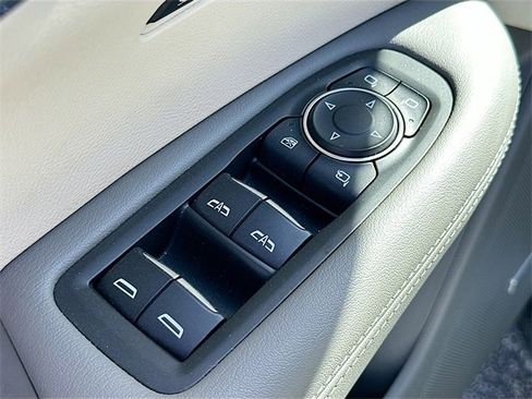 Used 2021 Cadillac XT6 Premium Luxury image 17