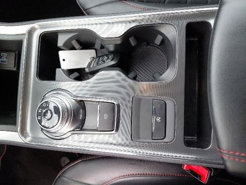 Used 2024 Ford Edge ST-Line AWD/4WD image 18