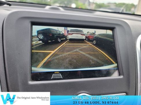 Used 2019 Chevrolet Equinox LT AWD/4WD image 18