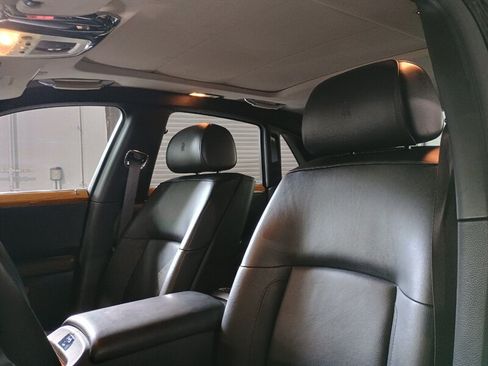 Used 2010 Rolls-Royce Ghost RWD image 17