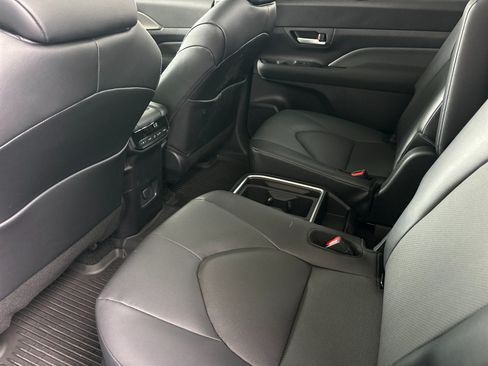 New 2026 Toyota Grand Highlander AWD Hybrid image 10