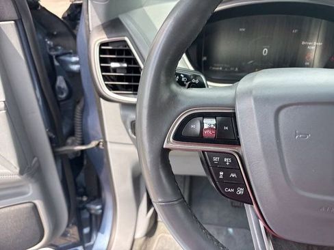 Used 2019 Lincoln Nautilus Reserve AWD/4WD image 17