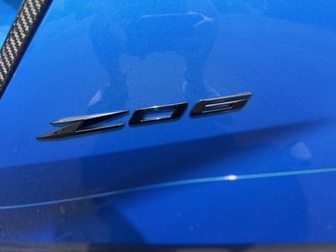 Used 2024 Chevrolet Corvette Z06 RWD image 7