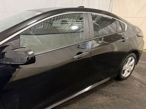 Used 2017 Chevrolet Volt LT image 7
