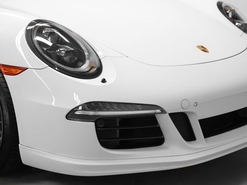 Certified 2016 Porsche 911 Carrera GTS RWD image 19