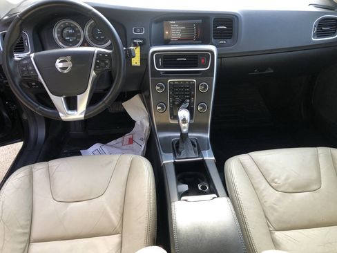 Used 2013 Volvo S60 T5 image 11