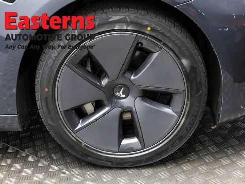 Used 2023 Tesla Model 3 Standard Range image 28