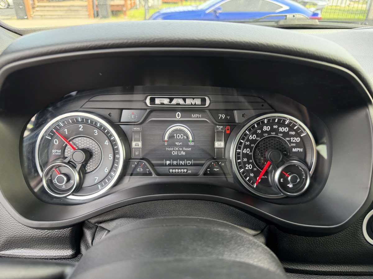 Used 2019 RAM 1500 Big Horn AWD/4WD image 14