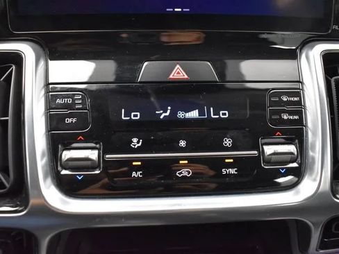 Used 2022 Kia Sorento SX FWD image 34