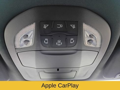 Used 2025 Chrysler Pacifica Select FWD image 17