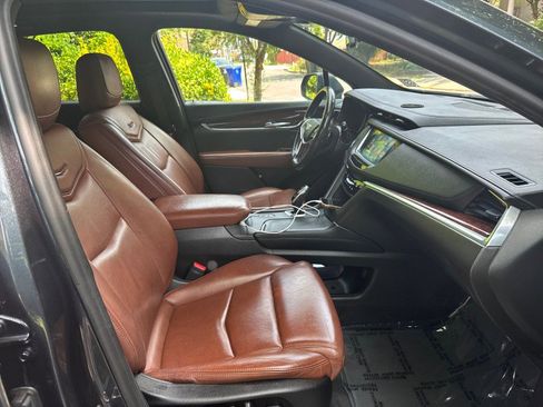 Used 2019 Cadillac XT5 Luxury AWD/4WD image 28