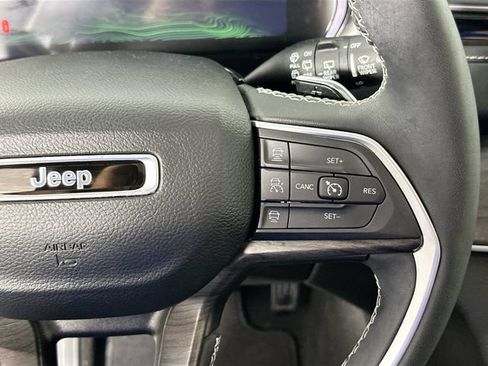 Used 2024 Jeep Grand Cherokee Limited 4xe AWD/4WD image 24