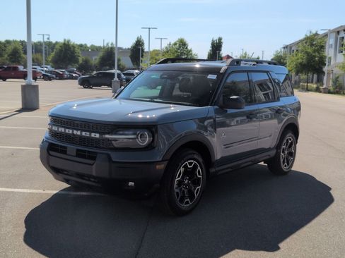 New 2026 Ford Bronco Sport Outer Banks AWD/4WD image 8