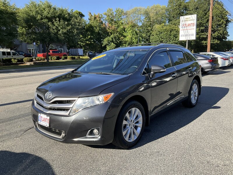 Used 2013 Toyota Venza LE AWD/4WD image 1