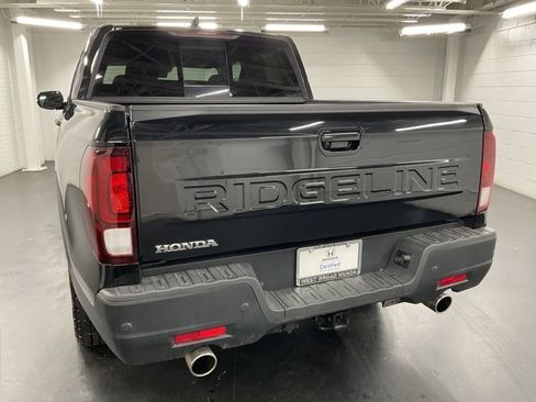 Certified 2024 Honda Ridgeline Black Edition image 4