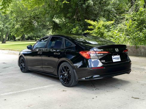 Used 2024 Honda Civic Sport image 7