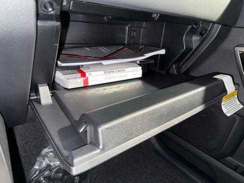 New 2026 Toyota Tundra Limited AWD/4WD image 28