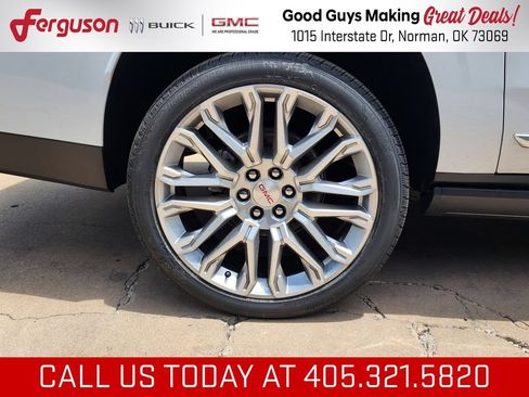 New 2026 GMC Yukon XL Denali w/ Denali Reserve Package AWD/4WD image 64