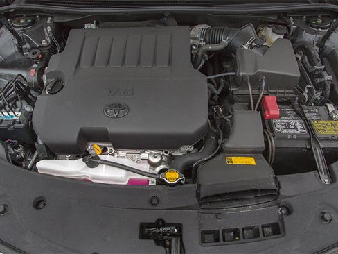 Used 2013 Toyota Avalon XLE FWD image 13