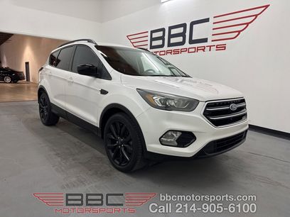 Used 2017 Ford Escape SE w/ SE Sport Appearance Package