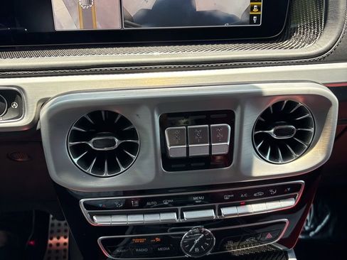 Certified 2022 Mercedes-Benz G 63 AMG 4MATIC image 12