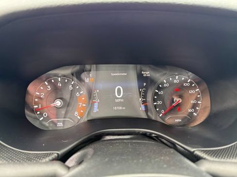 Used 2022 Jeep Compass Trailhawk w/ Trailhawk Convenience Group AWD/4WD image 38