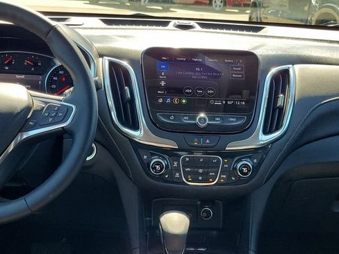 Certified 2024 Chevrolet Equinox Premier image 11