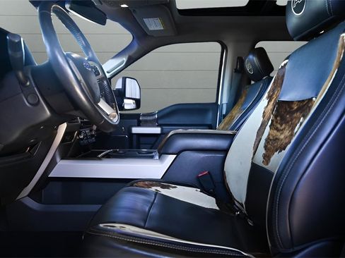 Used 2018 Ford F250 Lariat w/ Lariat Ultimate Package image 22