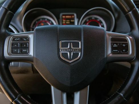 Used 2017 Dodge Journey Crossroad FWD image 16