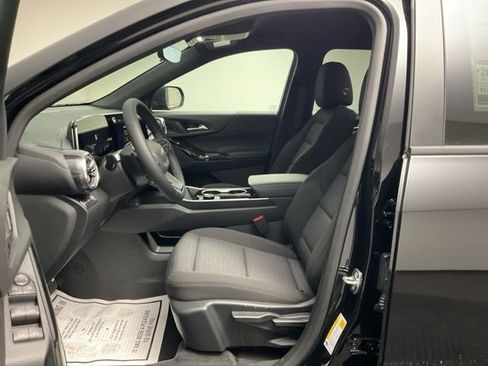 New 2026 Chevrolet Equinox LT w/ Safety and Technology Package AWD/4WD image 12