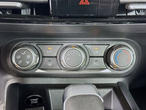 Used 2025 Nissan Kicks S image 22