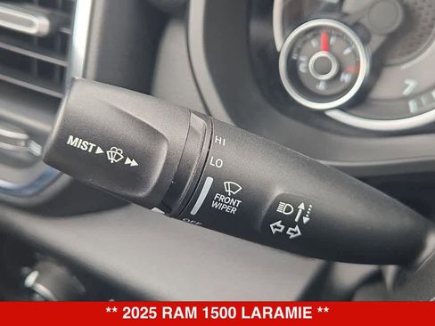 Used 2025 RAM 1500 Laramie AWD/4WD image 25