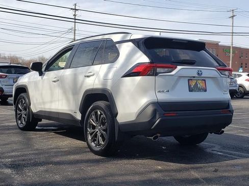 Used 2023 Toyota RAV4 XLE Premium AWD/4WD image 6