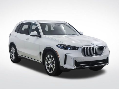 Used 2026 BMW X5 xDrive50e w/ Climate Comfort Package AWD/4WD image 7