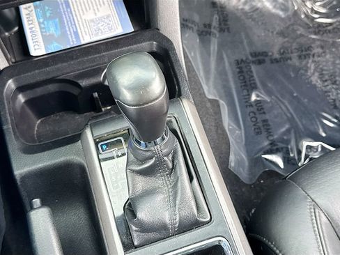 Used 2019 Toyota Tacoma TRD Sport AWD/4WD image 17