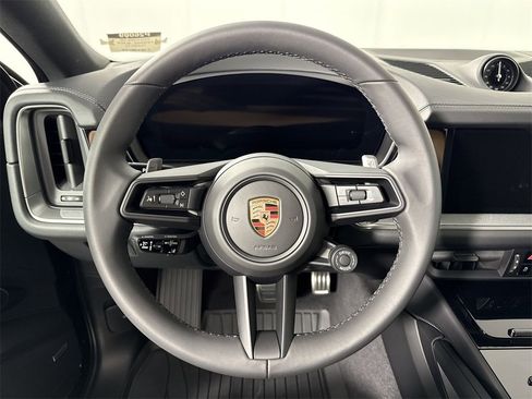 New 2026 Porsche Cayenne S image 35