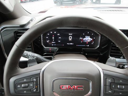 Certified 2026 GMC Sierra 1500 SLT w/ SLT Premium Plus Package AWD/4WD image 32