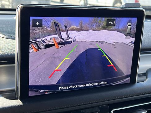 Used 2024 Lincoln Aviator AWD w/ Premium Package image 18