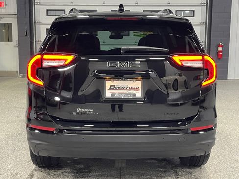 Certified 2022 GMC Terrain SLT w/ Infotainment Package II image 4