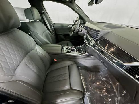 New 2026 BMW X7 M60i image 30