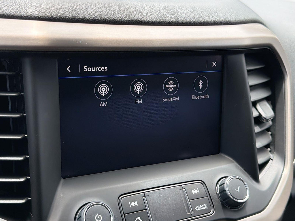Used 2023 GMC Acadia Denali w/ Denali Technology Package FWD image 14