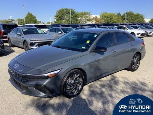 Certified 2025 Hyundai Elantra SEL image 1