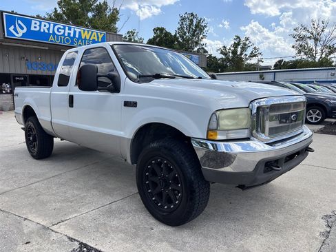Used 2004 Ford F250 XLT AWD/4WD image 4