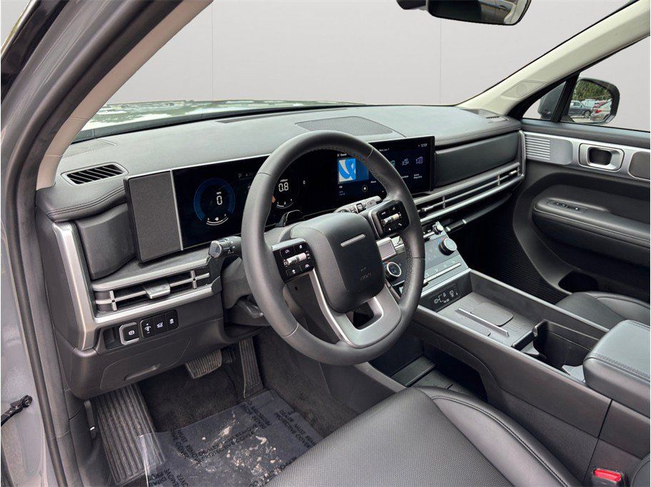 Used 2025 Hyundai Santa Fe SEL FWD image 6