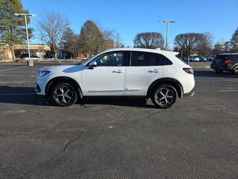 Used 2023 Honda HR-V EX-L image 4