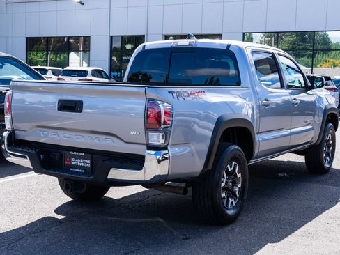 Used 2020 Toyota Tacoma TRD Off-Road AWD/4WD image 7