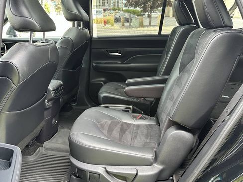 Used 2026 Toyota Grand Highlander AWD Hybrid image 18